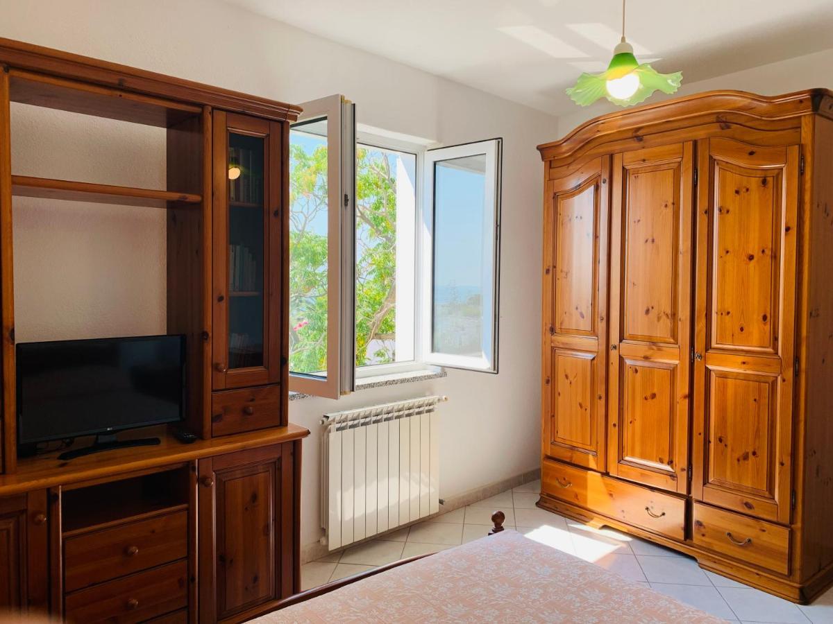 Pensione Casa Verde Sant'Angelo  エクステリア 写真